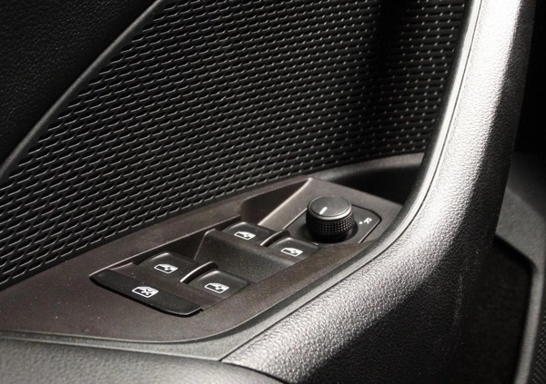Skoda Octavia cena 129990 przebieg: 14815, rok produkcji 2022 z Dąbrowa Białostocka małe 326